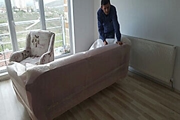 mobilya paketlemesi yapılırken