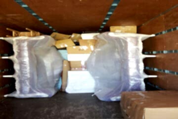 nakliye araçındaki ev eşyaları